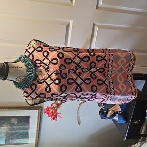 Crown and Ivy Chic Pink and Black Sleeveless Patterned Blouse, Size M